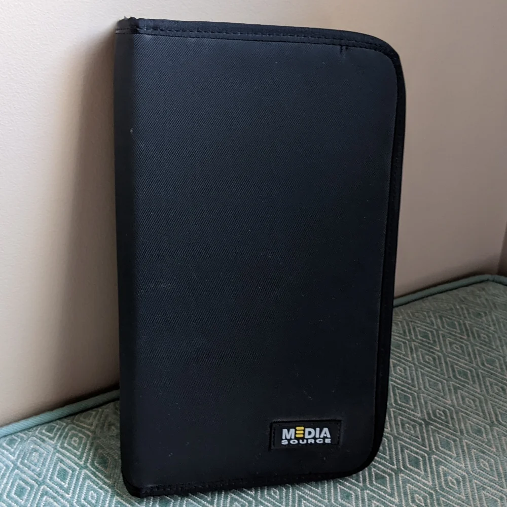 Media Source 72 CD Wallet